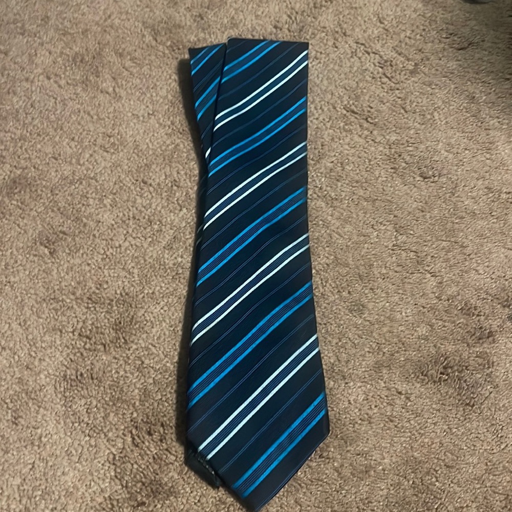 Croft and Barrow Tie